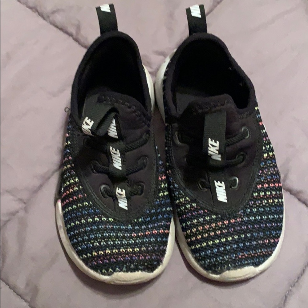 Nike toddler shoes